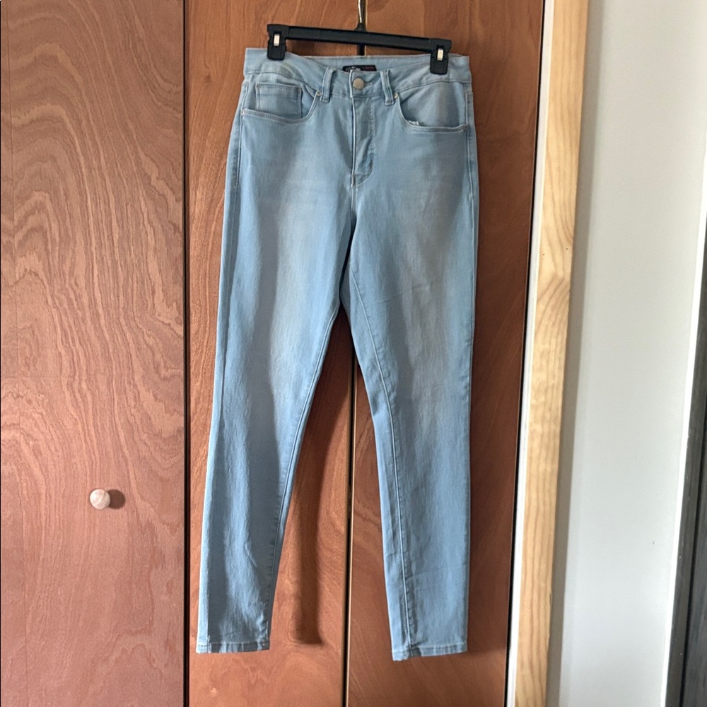 Royalty Light Blue High Rise Skinny  Women's Jeans Size 10